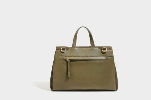 Formstabile Satchel-Tasche mit mattem Veloursleder-Finish, Überschlag, goldfarbenen Emblem-Beschlägen, kurzem Tragegriff und verstellbarem Crossbody-Riemen