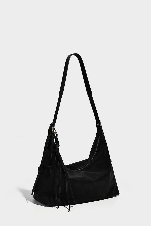 Lässige Hobo-Schultertasche mit matter Oberfläche, Quastenbesatz und goldfarbenen Metallelementen, Detailansicht 16