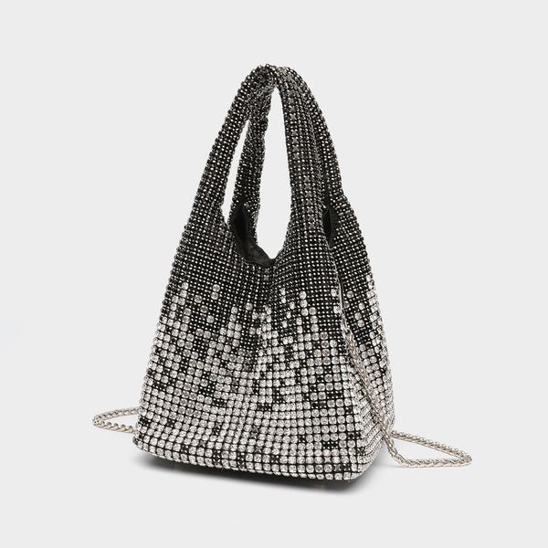Ombré-Beuteltasche mit Kristall-Strasssteinen im Verlauf von Schwarz zu Silber, Kettenriemen und Kristallgriffen, Detailansicht 3