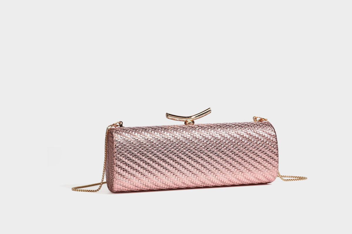 Strukturierte metallische Abend-Clutch mit gewebter Optik, geschwungenem goldfarbenem Kiss-Lock-Verschluss und abnehmbarem schmalem goldfarbenem Kettenriemen