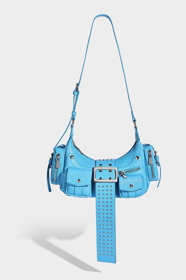 Halbmond-Schultertasche mit Nieten und Gürtelschnallen-Lasche, mehreren Vordertaschen und silberfarbenen Beschlägen, Detailansicht 19