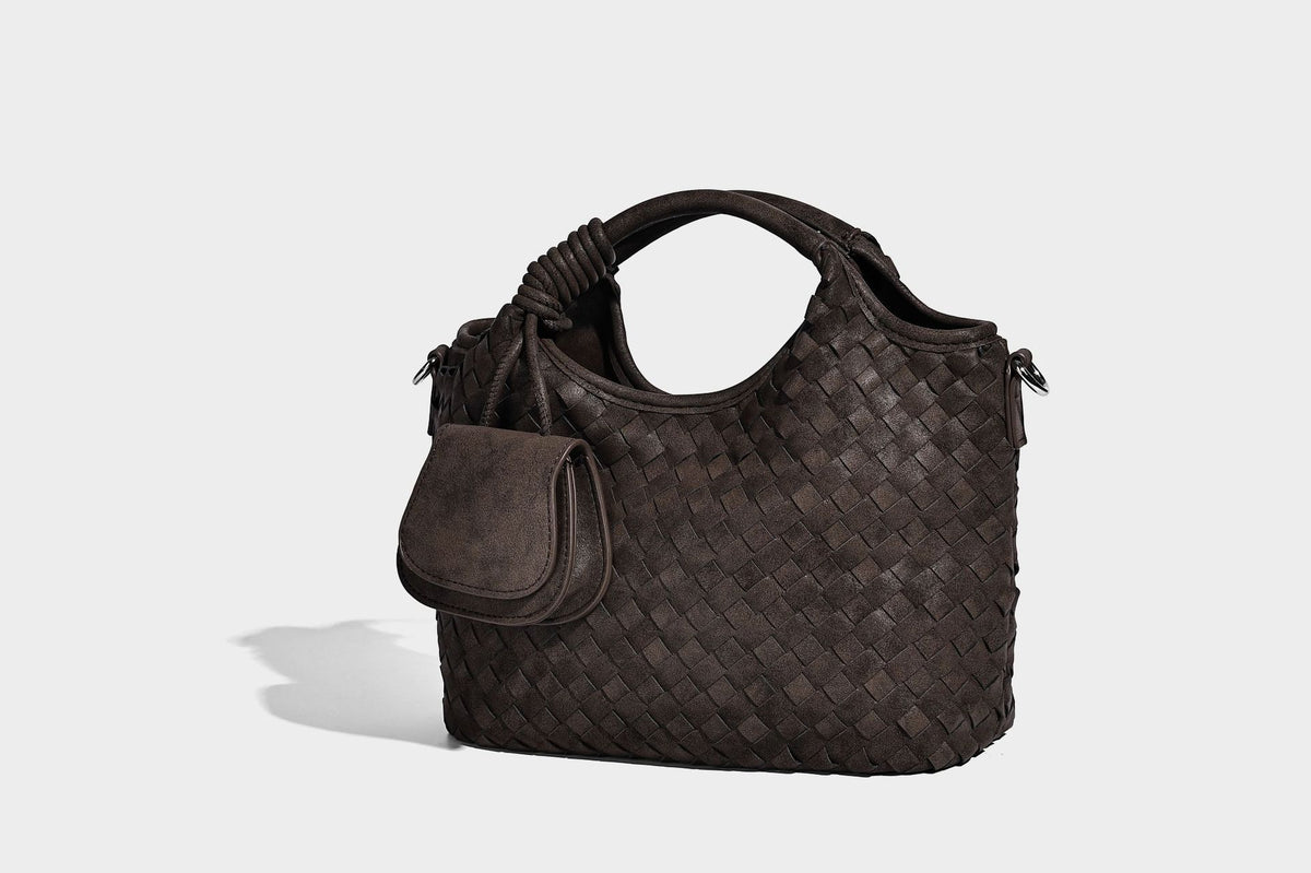Wandelbare Tote-Schultertasche aus mattem Webmaterial mit geknoteten Tragegriffen, Vordertasche mit Klappe und abnehmbarem Schulterriemen, Detailansicht 26