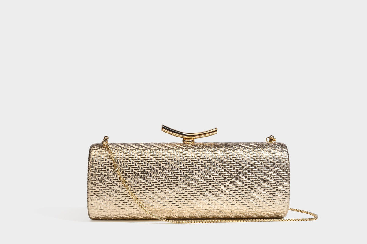 Strukturierte metallische Abend-Clutch mit gewebter Optik, geschwungenem goldfarbenem Kiss-Lock-Verschluss und abnehmbarem schmalem goldfarbenem Kettenriemen