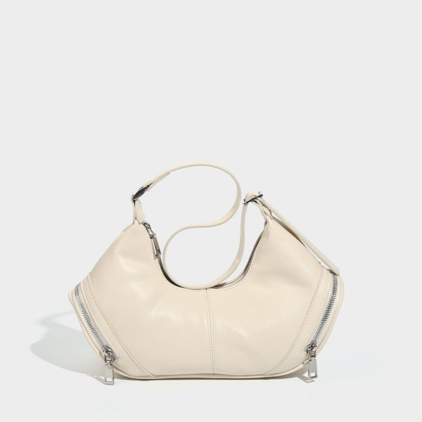 Mini-Hobo-Schultertasche in Halbmondform mit zwei seitlichen Reißverschlusstaschen und silberfarbenen Beschlägen, Detailansicht 10