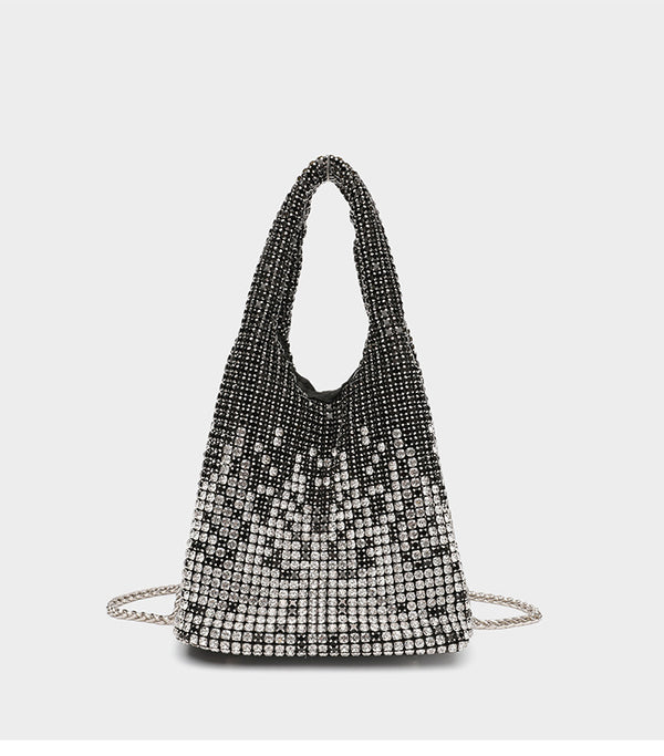 Ombré-Kristalltasche in Schwarz bis Silber mit Strasssteinen, Kettenriemen und Kristall-Tragegriffen, Detailansicht 11