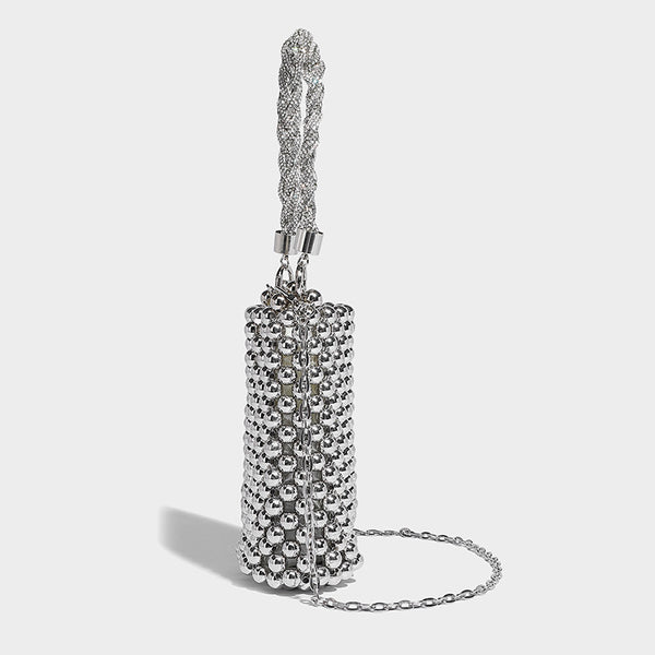 Mini-Bucket-Bag in zylindrischer Form, mit metallisch silberfarbenen Perlen besetzt, geflochtenem Tragegriff und Ketten-Schulterriemen, Detailansicht 16