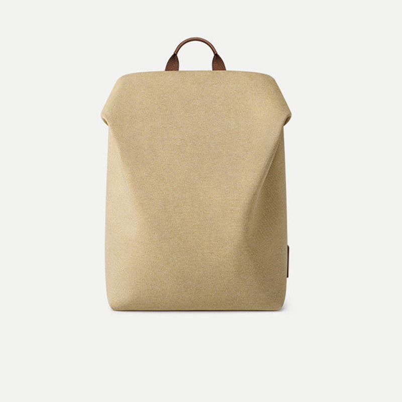 Minimalistischer matter Rucksack aus gewebtem Material mit kurzem Tragegriff und verstellbaren Schulterriemen, Detailansicht 15