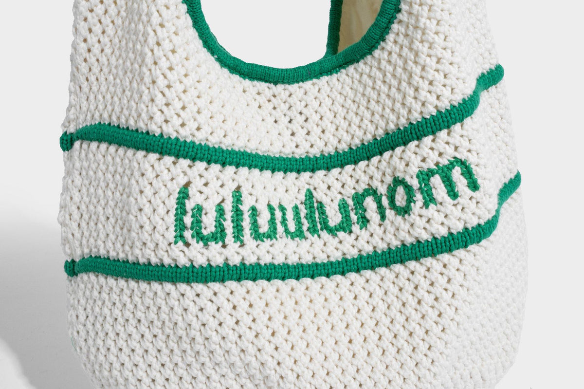 Lässige, grob gehäkelte Schulter-Tote-Bag mit kontrastierender Paspelierung und textilgefüttertem Innenbereich, Detailansicht 14