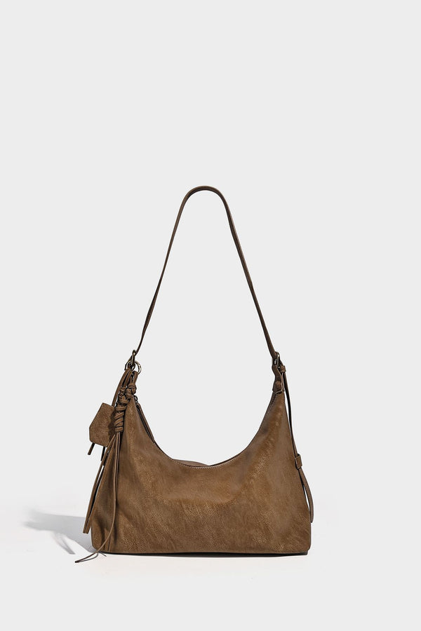 Lässige Hobo-Schultertasche mit matter Oberfläche, Quastenbesatz und goldfarbenen Metallelementen, Detailansicht 18