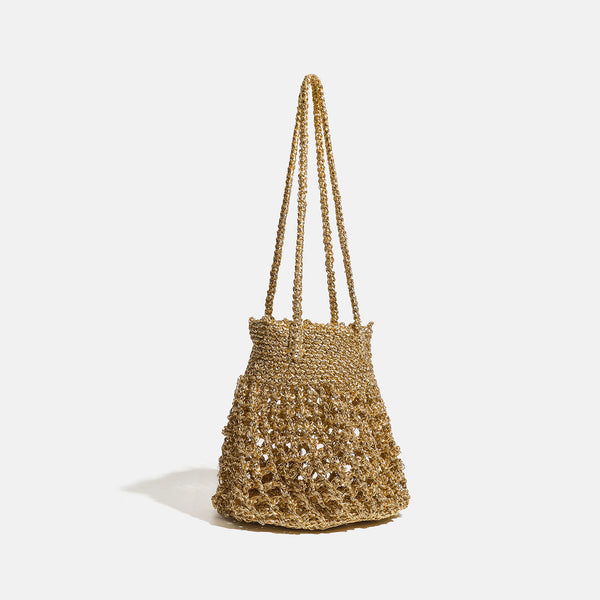 Von Hand gehäkelte Bucket-Bag aus metallischem Kettengeflecht mit langen, fest angebrachten Ketten-Schulterriemen und offenem Abschluss, Detailansicht 2