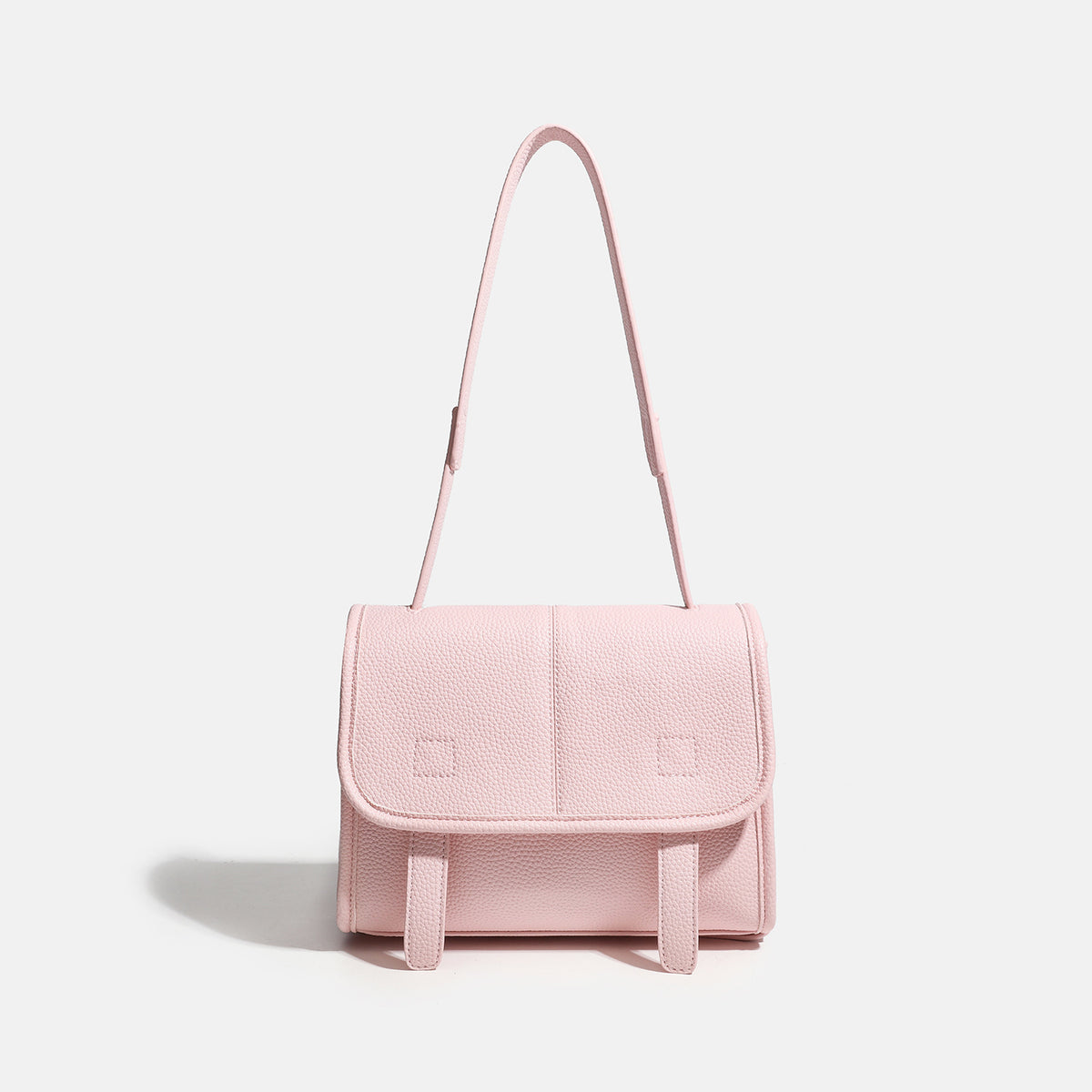 Kompakte, strukturierte Satcheltasche mit Überschlag, genarbter Oberfläche, Druckverschluss, vorderen Riemenlaschen und langem verstellbarem Umhängeriemen