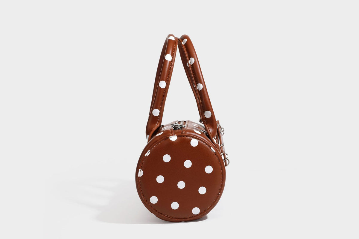 Glänzende gepunktete Barrel-Bag mit abgerundeten Henkeln, Sternanhänger und abnehmbarem Crossbody-Riemen, Detailansicht 38