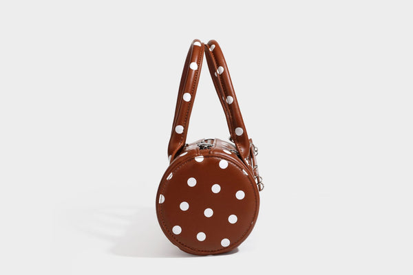 Glänzende gepunktete Barrel-Bag mit abgerundeten Henkeln, Sternanhänger und abnehmbarem Crossbody-Riemen, Detailansicht 38