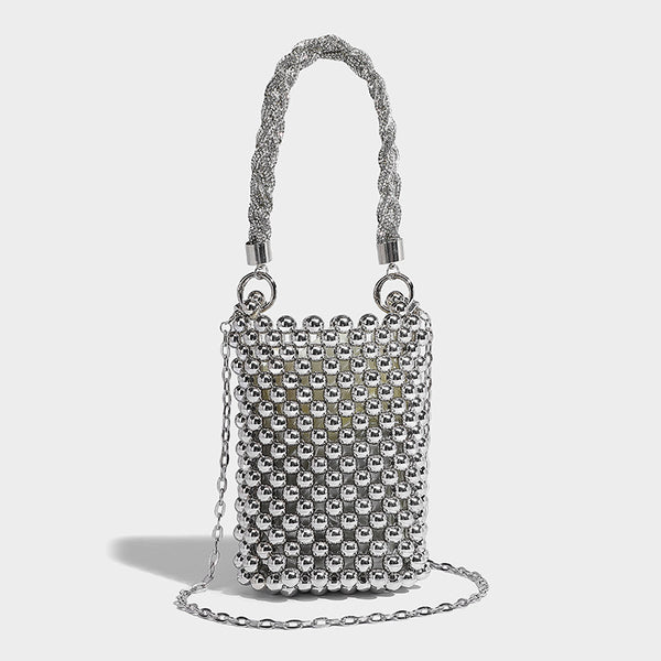 Mini-Bucket-Bag in zylindrischer Form, mit metallisch silberfarbenen Perlen besetzt, geflochtenem Tragegriff und Ketten-Schulterriemen, Detailansicht 15