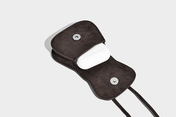Wandelbare Tote-Schultertasche aus mattem Webmaterial mit geknoteten Tragegriffen, Vordertasche mit Klappe und abnehmbarem Schulterriemen, Detailansicht 35