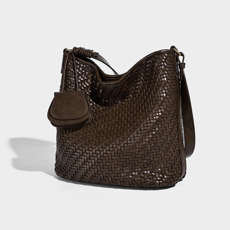 Lässige, geflochtene Bucket-Hobo-Schultertasche in Pink mit abnehmbarem Mini-Etui und goldfarbenen Metalldetails, Detailansicht 6