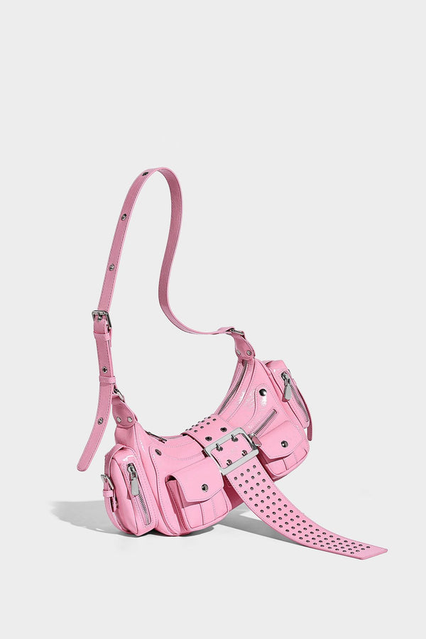 Halbmondförmige Schultertasche mit Nieten besetzter Riemenschnallenlasche, mehreren Frontfächern und silberfarbenen Metalldetails, Detailansicht 43