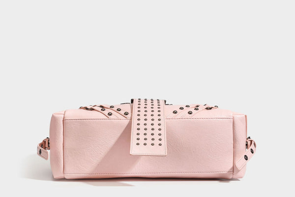 Strukturierte Moto-Satchel mit Nieten, Schnallenriemen, zwei Tragegriffen und abnehmbarem Crossbody-Riemen aus glattem Material mit Detail