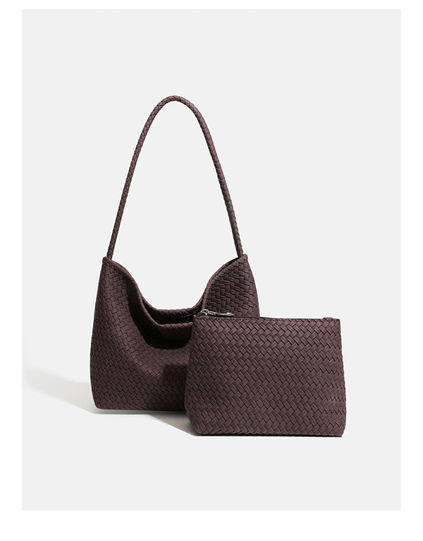 Große Hobo-Schultertasche mit Webstruktur, geflochtenem Riemen und weicher, trapezförmiger Silhouette, Detailansicht 9
