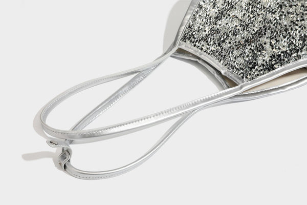 Kleine Pailletten-Schultertasche im Tote-Stil mit langem Metallic-Riemen und trapezförmiger Silhouette, Detailansicht 46