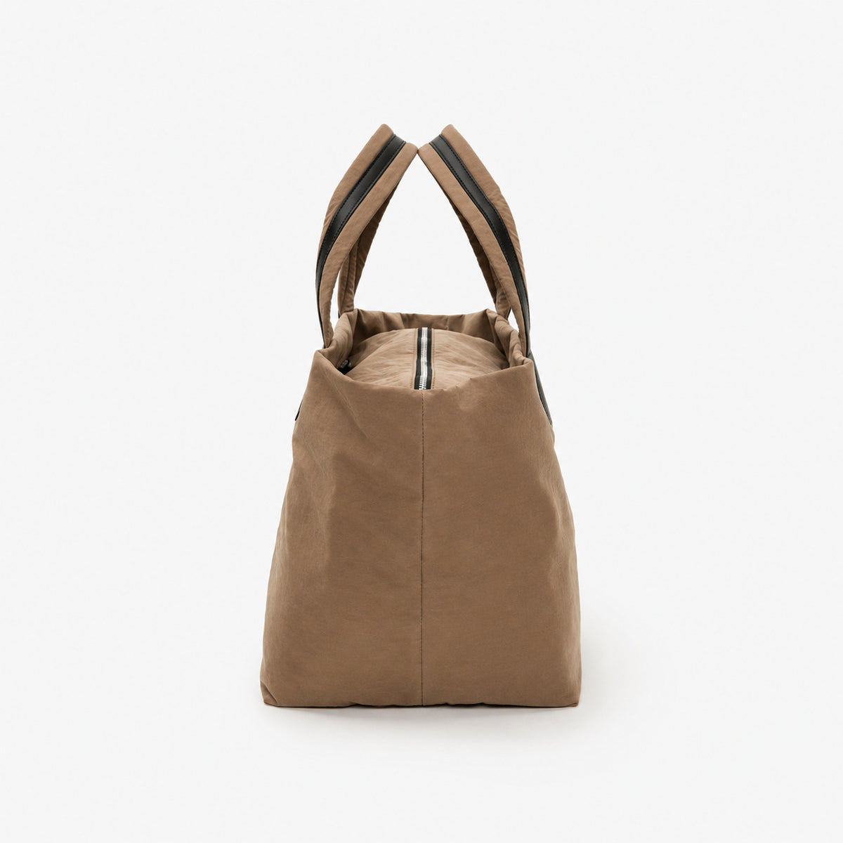 Large lightweight nylon tote bag with zipper closure, black leather-look handles, and trapezoid silhouette, detail view 18