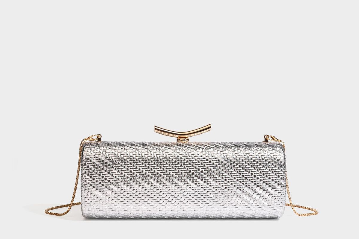 Strukturierte metallische Abend-Clutch mit gewebter Optik, geschwungenem goldfarbenem Kiss-Lock-Verschluss und abnehmbarem schmalem goldfarbenem Kettenriemen