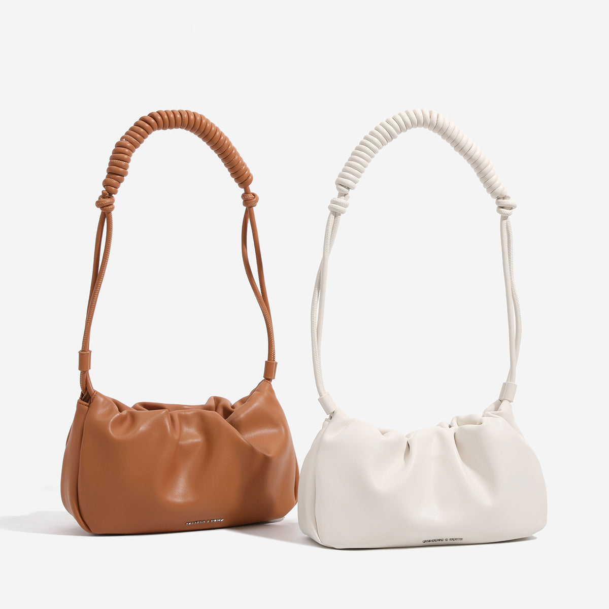 Weiche Schultertasche in Wolkenform aus Lederoptik mit Raffungen, gedrehtem Kordelriemen und Kordelzugverschluss, Detailansicht 2
