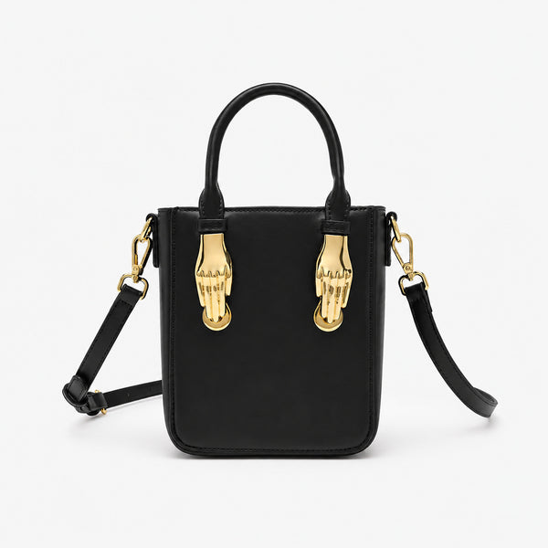 Mini-Tote mit strukturierter rechteckiger Form, goldfarbenem skulpturalem Drehverschluss und zwei oberen Henkeln, Detailansicht 10
