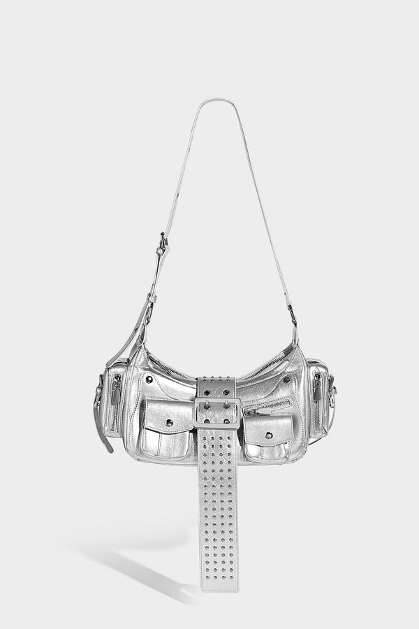 Halbmond-Schultertasche mit Nieten und Gürtelschnallen-Lasche, mehreren Vordertaschen und silberfarbenen Beschlägen, Detailansicht 27