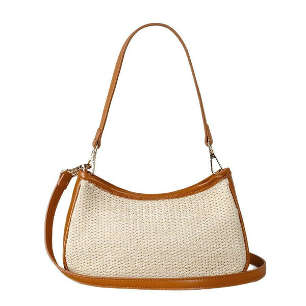 Cremefarbene geflochtene Schultertasche mit Besatz in hellbrauner Lederoptik, silberfarbenen Beschlägen und verstellbarem Riemen, Detailansicht 6