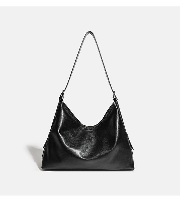 Lässige, große schwarze Schultertasche in Lederoptik mit Reißverschluss, breitem flachem Boden und langem verstellbarem Riemen, Detailansicht 9