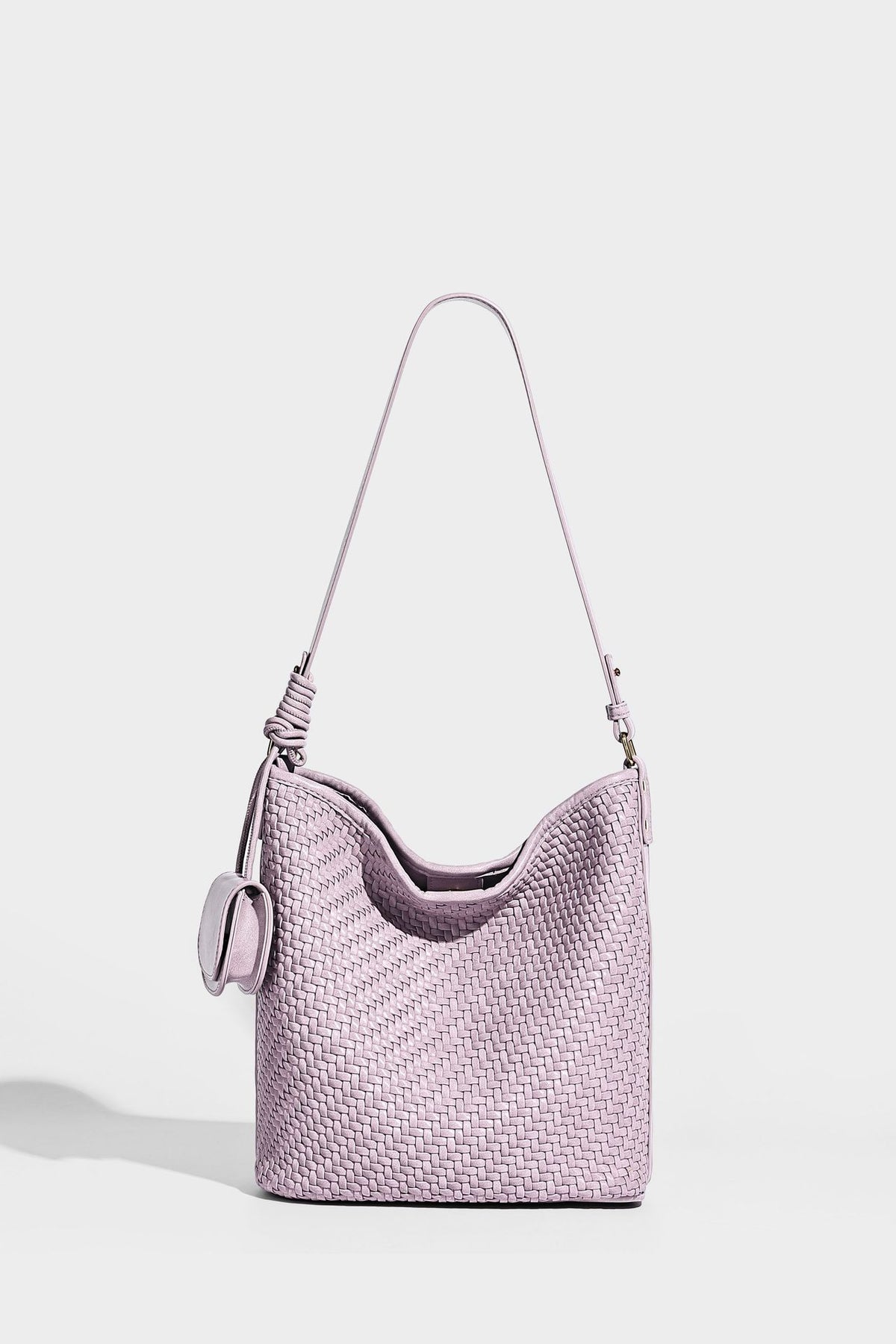 Lässig fallende, gewebte Hobo-Schultertasche in Beutelform in Pink mit abnehmbarem Mini-Etui und goldfarbenen Beschlägen, Detailansicht 20