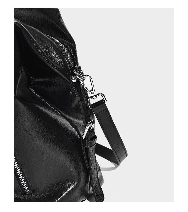 Glänzende strukturierte Tote-Henkeltasche mit zwei Tragegriffen, abnehmbarem Crossbody-Riemen, Reißverschlusstaschen auf der Vorderseite und silberfarbenen Beschlägen