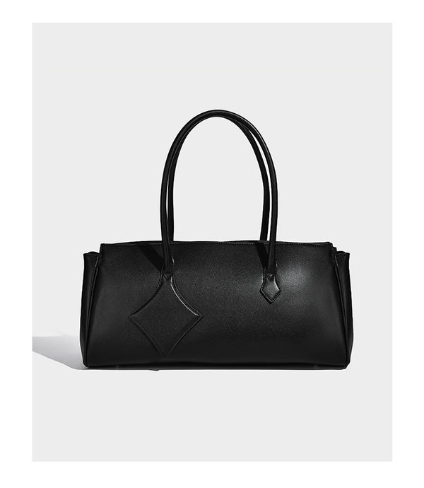 Strukturierte Tote-Bag in schwarzer Lederoptik mit Drehverschluss in Vorhängeschloss-Optik, dekorativen Riemendetails und abgerundeten Doppelhenkeln