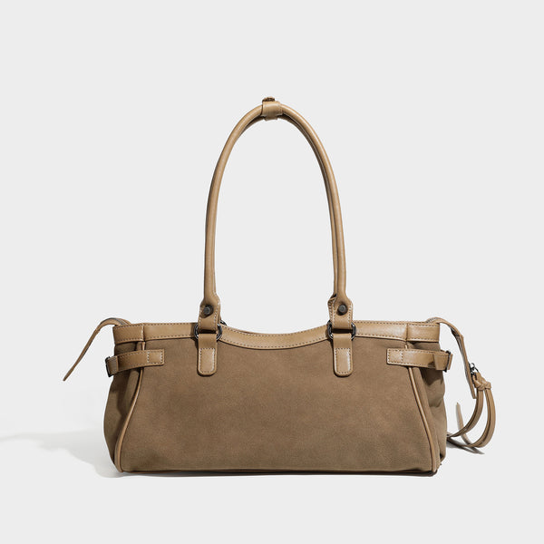 Strukturierte Vintage-Moto-Schultertasche im Tote-Stil mit matten, veloursähnlichen Einsätzen, Besatz in Lederoptik, Nieten in dunkler Silberoptik und Reißverschluss an der Vorderseite