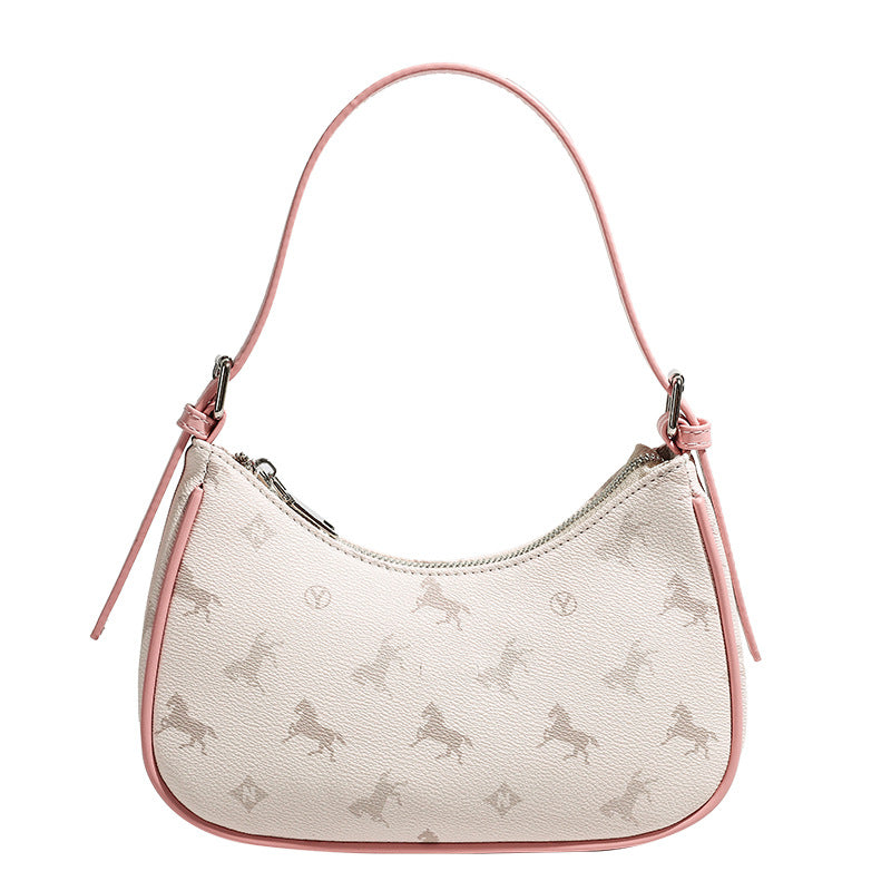 Cremefarbene halbmondförmige Schultertasche mit Monogramm-Print, kontrastierendem Besatz in Lederoptik und silberfarbenen Metalldetails, Detailansicht 5