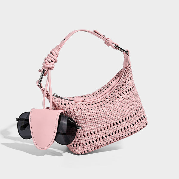 Kleine gewebte Hobo-Schultertasche in Gitteroptik mit sichelförmiger Silhouette, Reißverschluss oben, silberfarbenen Beschlägen und verstellbarem, Detail