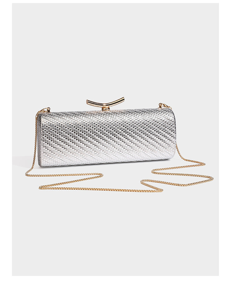 Strukturierte metallische Abend-Clutch mit gewebter Optik, geschwungenem goldfarbenem Kiss-Lock-Verschluss und abnehmbarem schmalem goldfarbenem Kettenriemen