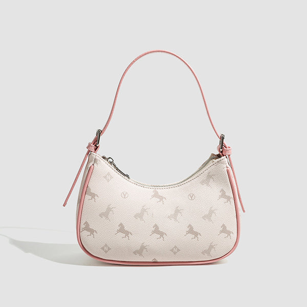 Cremefarbene halbmondförmige Schultertasche mit Monogramm-Print, kontrastierendem Besatz in Lederoptik und silberfarbenen Metalldetails, Vorderansicht