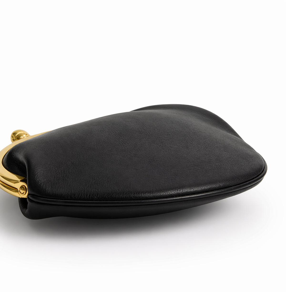 Runde Clutch mit Kiss-Lock-Verschluss, goldfarbenem Rahmen und Kugelknöpfen, Detailansicht 24