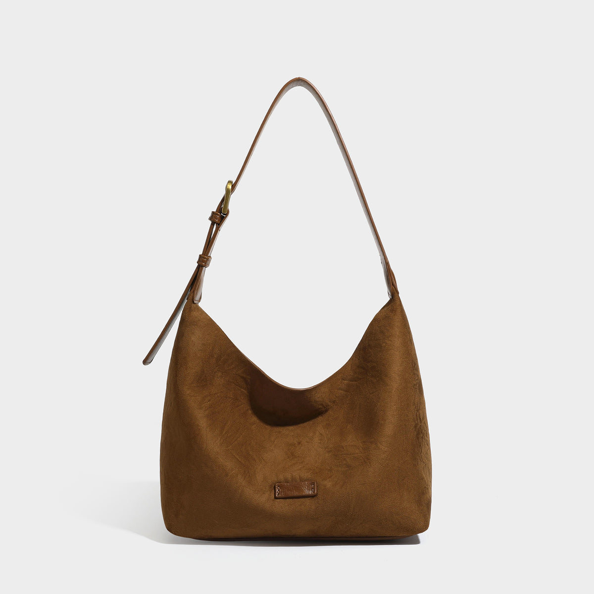 Dunkelbraune, weich fallende Hobo-Schultertasche mit strukturiertem Körper in Veloursleder-Optik, glatten Besätzen in Leder-Optik und Beschlägen in Antikgoldoptik, Detailansicht