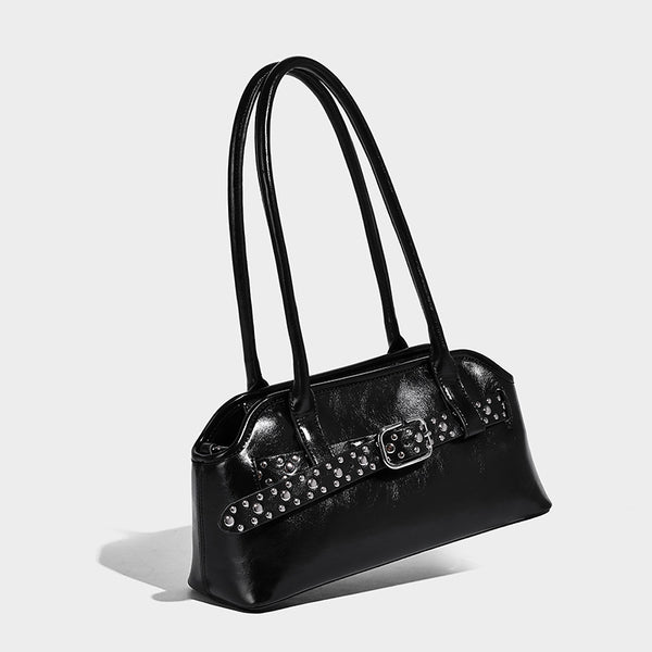 Strukturierte dunkelbraune Henkeltasche mit Öl-Wachs-Finish, vorderer Gürtelschnalle, goldfarbenen Beschlägen, zwei Henkeln und, Detailansicht