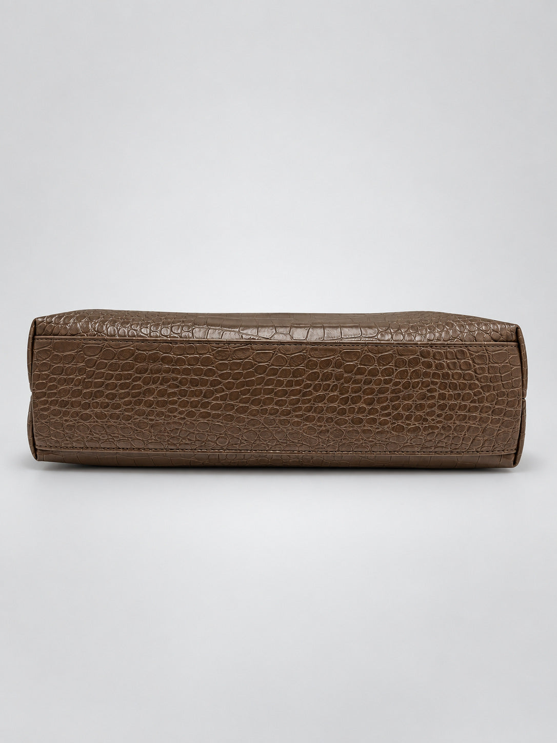 Wide embossed-texture shoulder tote bag with single loop handle and gold-tone toggle hardware, detail view 31