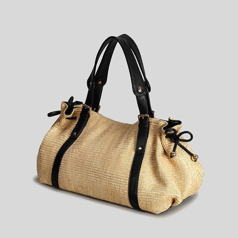 Lässige Barrel-Shopper-Tasche mit seitlichen Zugbändern, zwei Tragegriffen und goldfarbenen Schnallenbeschlägen, Detailansicht 10