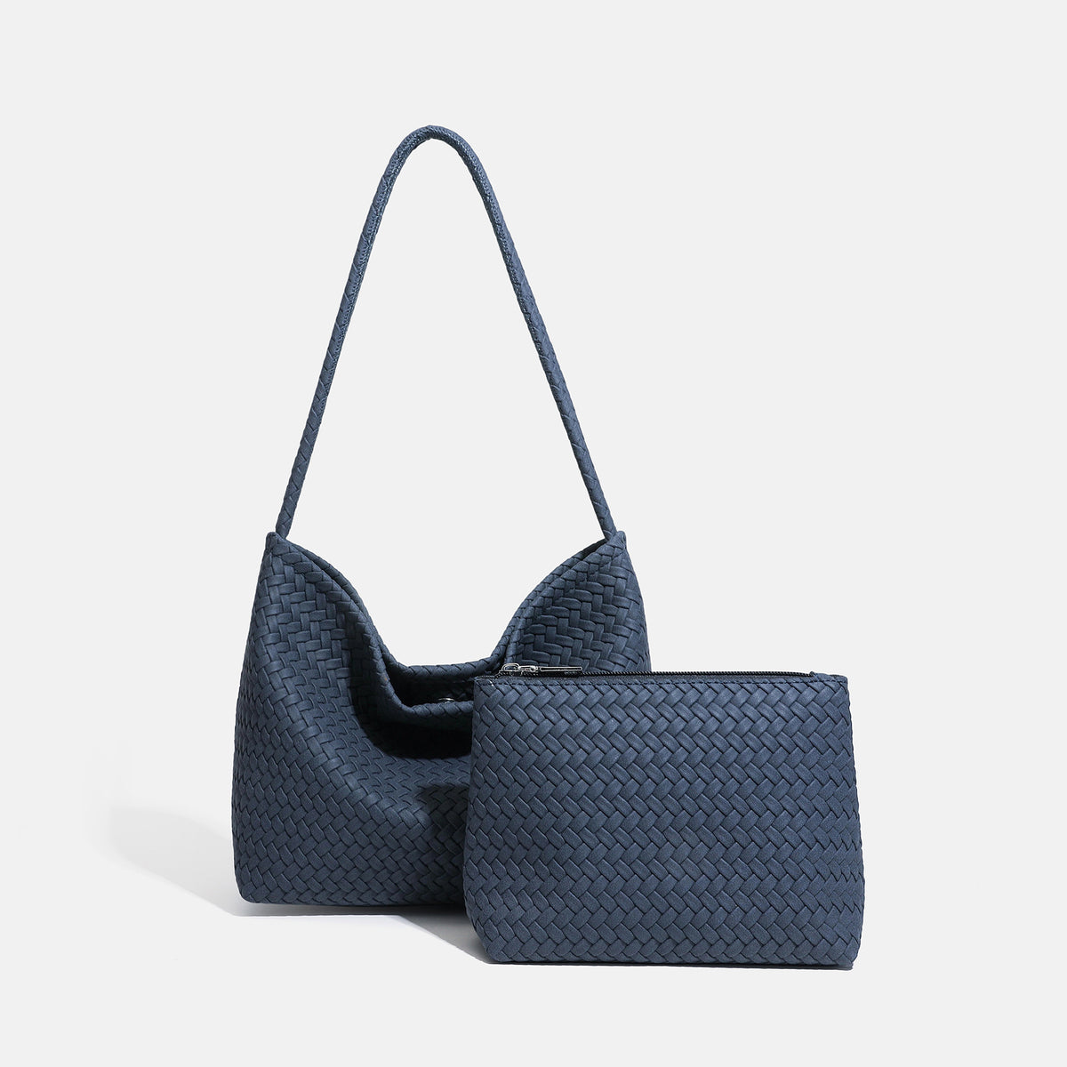 Große Hobo-Schultertasche mit Webstruktur, geflochtenem Riemen und weich fallender Trapezform, Detailansicht 8