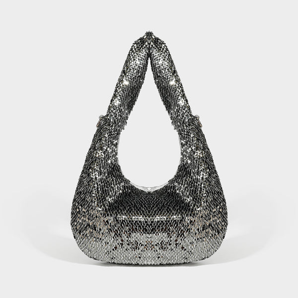 Weich fallende, tropfenförmige Hobo-Schultertasche mit durchgehendem Metallic-Paillettenbesatz und Details in Silberoptik, Detailansicht 7
