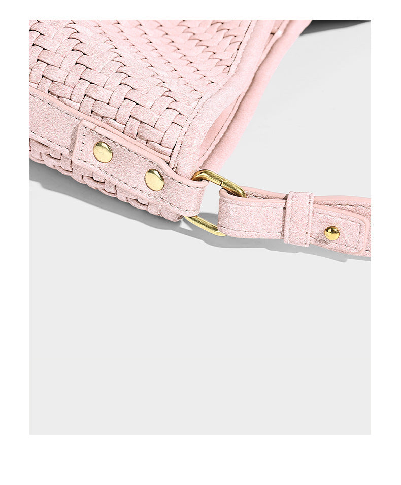 Lässig fallende, gewebte Hobo-Schultertasche in Beutelform in Pink mit abnehmbarem Mini-Etui und goldfarbenen Beschlägen, Detailansicht 19