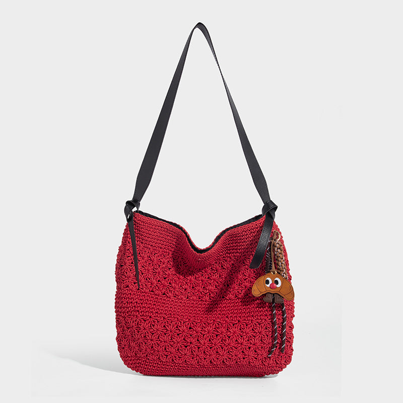 Weich fallende, gewebte Häkeltasche mit verstellbarem Riemen in Cognac mit Lederoptik und Druckknopfverschluss, Detailansicht 7